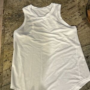 White lululemon tank top woman’s